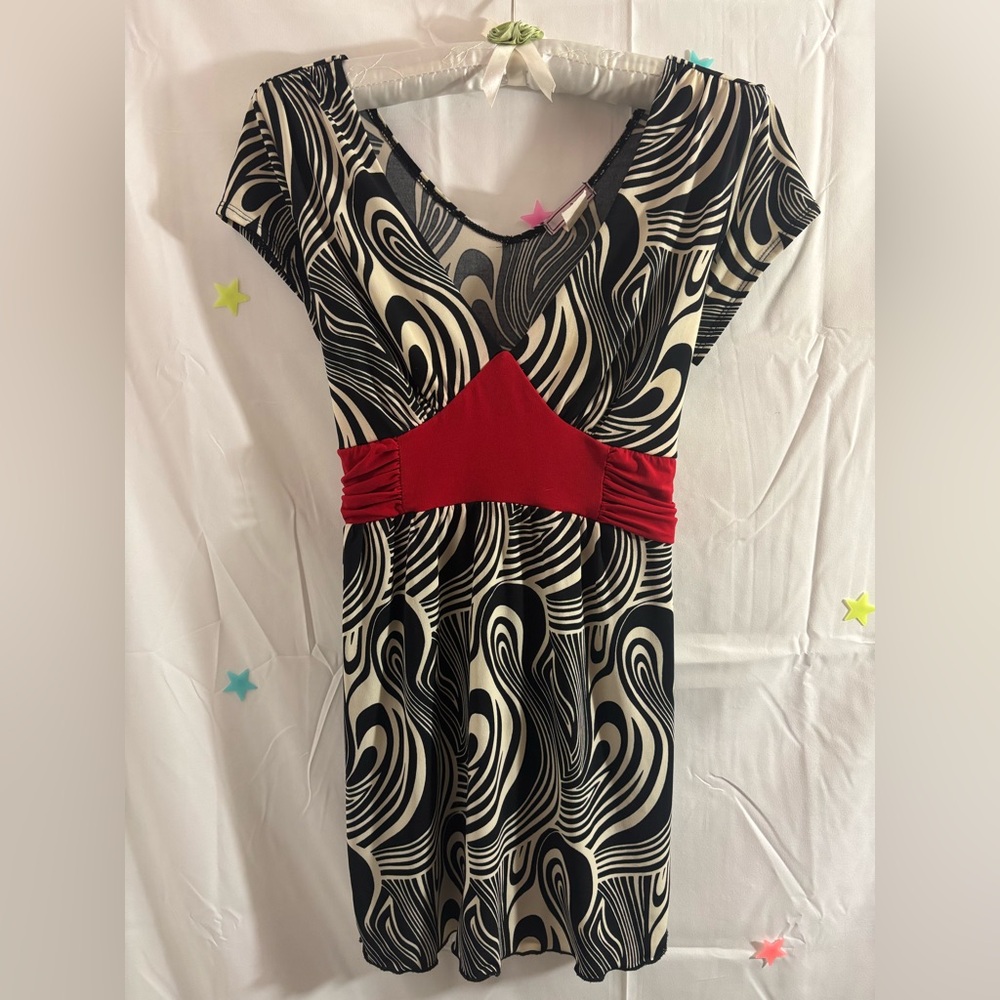VTG 90s/y2k Vol. 1 Black‎ and Red Short Sleeve Fairy Grunge Babydoll Top Size M